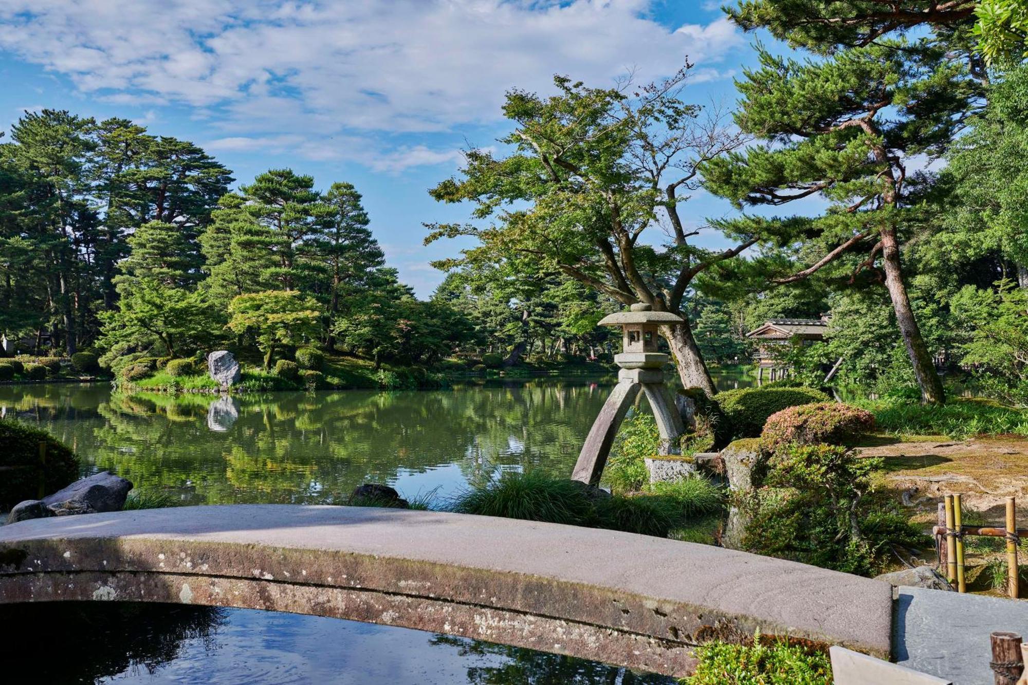 Hyatt Centric Kanazawa Eksteriør billede Shinden's North Garden